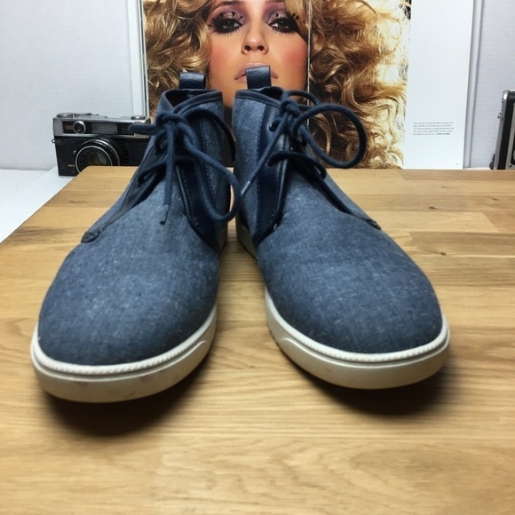 Express Shoes - Picture 9 of 9